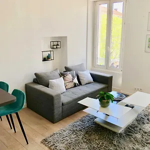  Apartment Bright & Modern In The Heart Of France