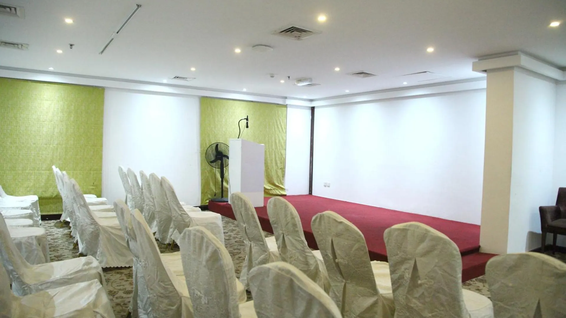 Ruwi Hotel Apartments, Sharjah